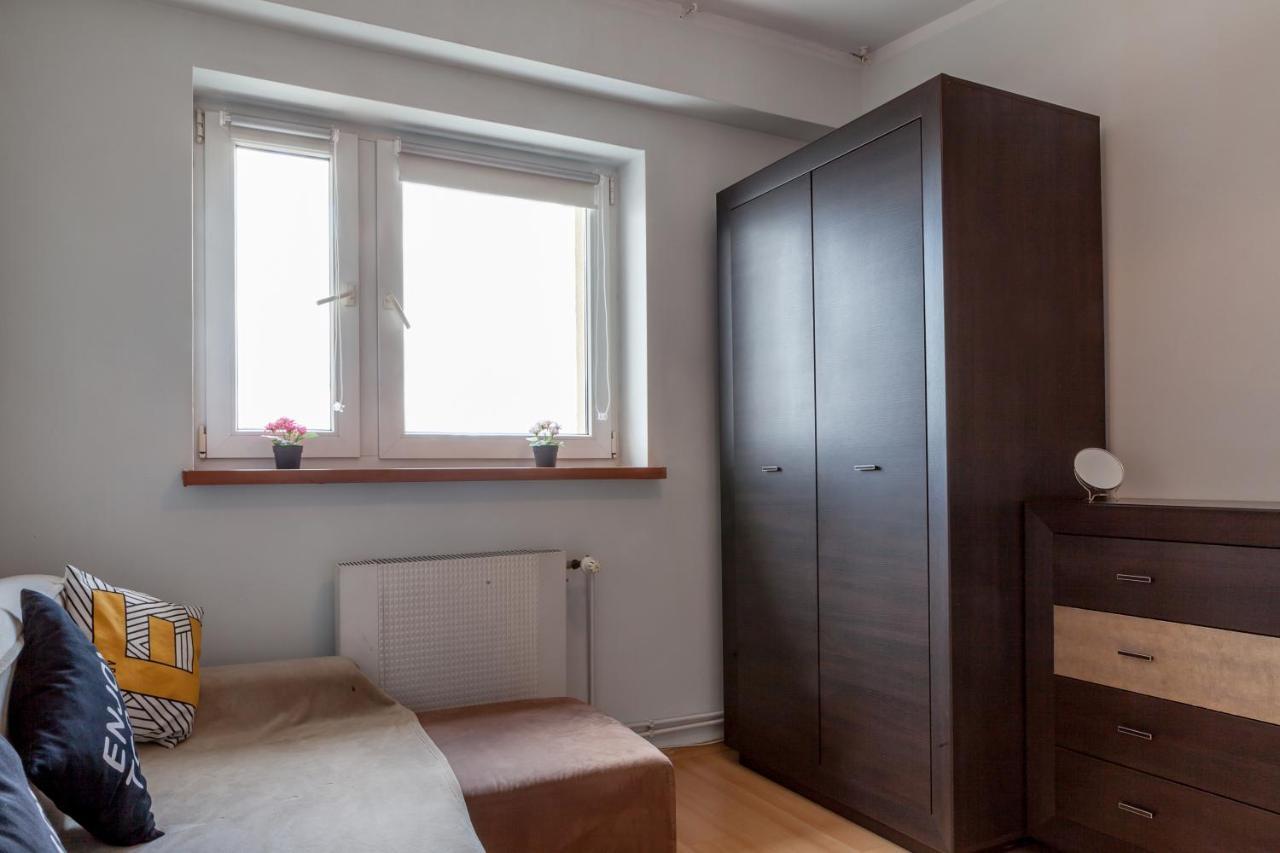 Klimatyczne Mieszkanie 3-pok. 200m Od Dworca Glownego Pkp Apartment